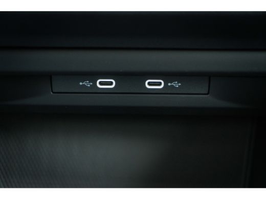 Volkswagen Golf Volkswagen Life Edition Inclusief €2000,- inruilvoordeel | | 'App-Connect' draadloze smartphone i... ActivLease financial lease