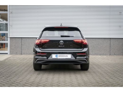 Volkswagen Golf Volkswagen Life Edition Inclusief €2000,- inruilvoordeel | | 'App-Connect' draadloze smartphone i... ActivLease financial lease