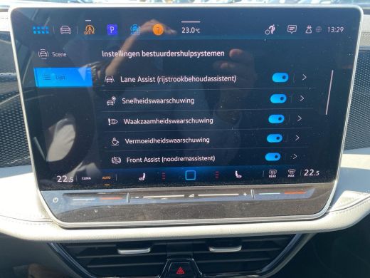 Volkswagen Passat Variant 1.5 eTSI Business | 150Pk | Trekhaak | Ergo Massage  | ACC | Navi | Clima | Pdc | ActivLease financial lease
