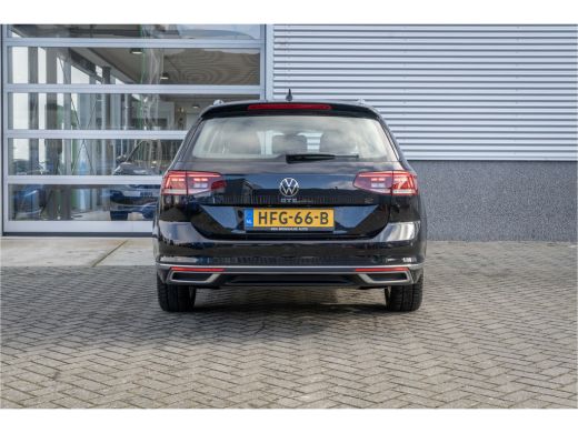 Volkswagen Passat Variant Volkswagen 1.4 TSI PHEV GTE Business | Trekhaak| Stoelverwarming| 2sets velgen| ActivLease financial lease