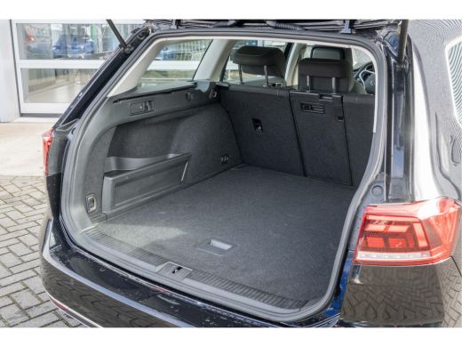 Volkswagen Passat Variant Volkswagen 1.4 TSI PHEV GTE Business | Trekhaak| Stoelverwarming| 2sets velgen| ActivLease financial lease