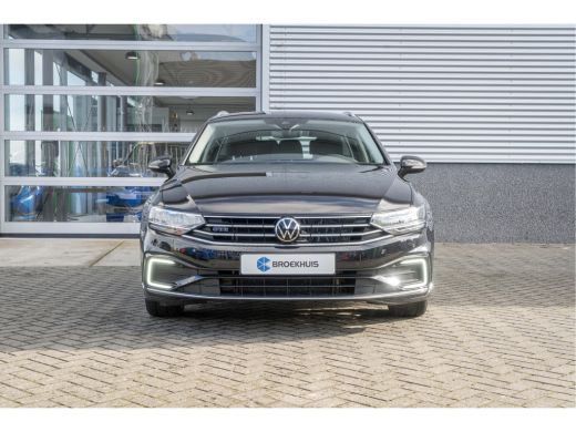 Volkswagen Passat Variant Volkswagen 1.4 TSI PHEV GTE Business | Trekhaak| Stoelverwarming| 2sets velgen| ActivLease financial lease