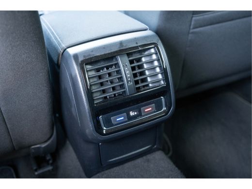 Volkswagen Passat Variant Volkswagen 1.4 TSI PHEV GTE Business | Trekhaak| Stoelverwarming| 2sets velgen| ActivLease financial lease