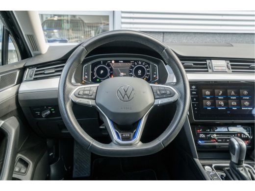 Volkswagen Passat Variant Volkswagen 1.4 TSI PHEV GTE Business | Trekhaak| Stoelverwarming| 2sets velgen| ActivLease financial lease