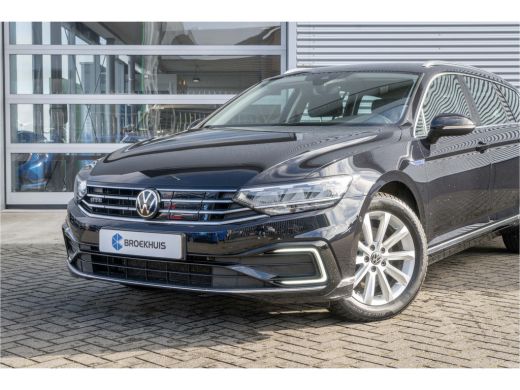 Volkswagen Passat Variant Volkswagen 1.4 TSI PHEV GTE Business | Trekhaak| Stoelverwarming| 2sets velgen| ActivLease financial lease