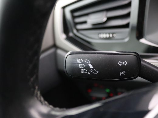 Volkswagen Polo 1.0 TSI Comfortline Business 95PK Clima, Cruise Controle, Navi, Parkeersensoren voor en achter, A... ActivLease financial lease