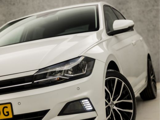 Volkswagen Polo 1.0 TSI Highline Sportline (APPLE CARPLAY, GROOT NAVI, CLIMATE, STOELVERWARMING, GETINT GLAS, SPO... ActivLease financial lease