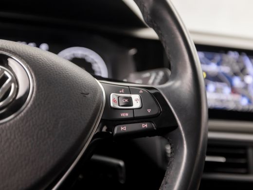 Volkswagen Polo 1.0 TSI Highline Sportline (APPLE CARPLAY, GROOT NAVI, CLIMATE, STOELVERWARMING, GETINT GLAS, SPO... ActivLease financial lease