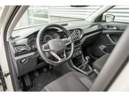 Volkswagen T-Cross 1.0 TSI Life | App Connect | App Connect | Parkeersensoren| ActivLease financial lease