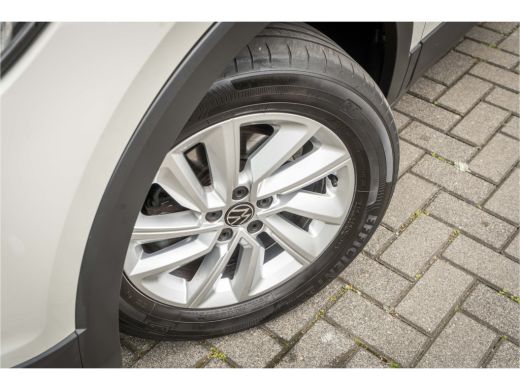 Volkswagen T-Cross 1.0 TSI Life | App Connect | App Connect | Parkeersensoren| ActivLease financial lease