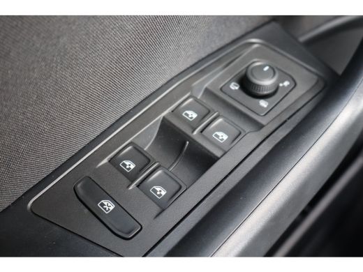 Volkswagen T-Roc 1.0 TSI Life Edition | Cruise Control | Achteruitrijcamera | AppleCarplay/Android Auto | ActivLease financial lease