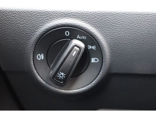 Volkswagen T-Roc 1.0 TSI Life Edition | Cruise Control | Achteruitrijcamera | AppleCarplay/Android Auto | ActivLease financial lease