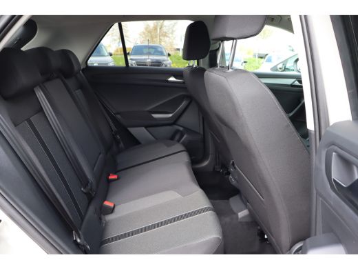 Volkswagen T-Roc 1.0 TSI Life Edition | Cruise Control | Achteruitrijcamera | AppleCarplay/Android Auto | ActivLease financial lease
