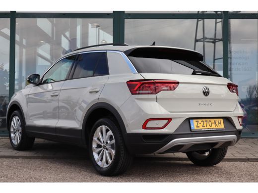 Volkswagen T-Roc 1.0 TSI Life Edition | Cruise Control | Achteruitrijcamera | AppleCarplay/Android Auto | ActivLease financial lease