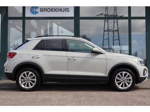 Volkswagen T-Roc 1.0 TSI Life Edition | Cruise Control | Achteruitrijcamera | AppleCarplay/Android Auto | ActivLease financial lease
