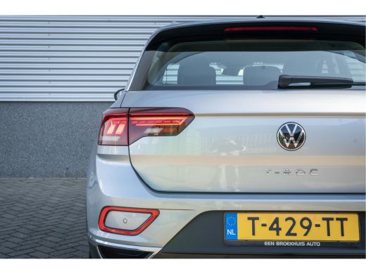 Volkswagen T-Roc 1.5 TSI 150 pk DSG Style | Trekhaak | Assistentiepakket | 17 inch| ActivLease financial lease