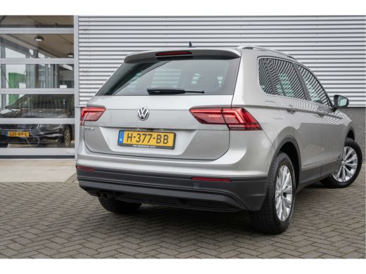 Volkswagen Tiguan 1.5 TSI Comfortline Business | Achteruitrijcamera | Elektrisch bedienbare achterklep met sensorst... ActivLease financial lease