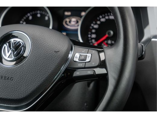Volkswagen Tiguan 1.5 TSI Comfortline Business | Achteruitrijcamera | Elektrisch bedienbare achterklep met sensorst... ActivLease financial lease