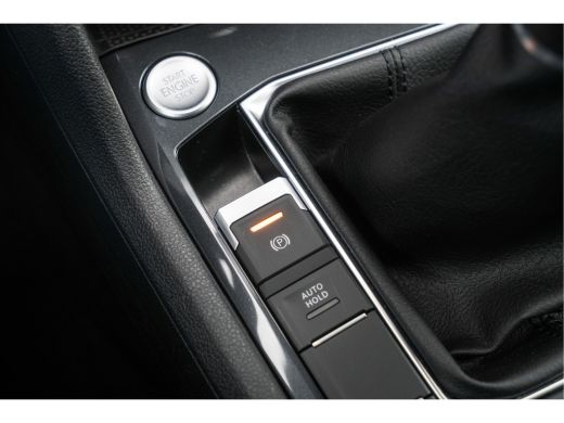 Volkswagen Tiguan 1.5 TSI Comfortline Business | Achteruitrijcamera | Elektrisch bedienbare achterklep met sensorst... ActivLease financial lease
