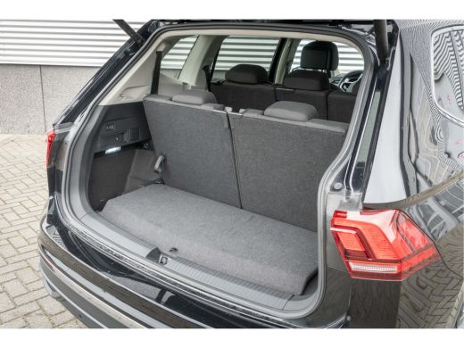 Volkswagen Tiguan Allspace 1.5 TSI 150PK Life Business 7persoons DSG/AUT | Stoel+Stuurwielverwarming | Trekhaak (1800KG) | D... ActivLease financial lease