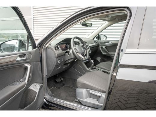Volkswagen Tiguan Allspace 1.5 TSI 150PK Life Business 7persoons DSG/AUT | Stoel+Stuurwielverwarming | Trekhaak (1800KG) | D... ActivLease financial lease