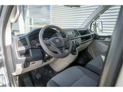Volkswagen Transporter 2.0 TDI L2H1 Pick-up DC Comfortline |Trekhaak | Airco | Sidebars ActivLease financial lease