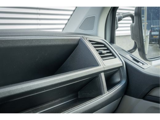 Volkswagen Transporter 2.0 TDI L2H1 Pick-up DC Comfortline |Trekhaak | Airco | Sidebars ActivLease financial lease