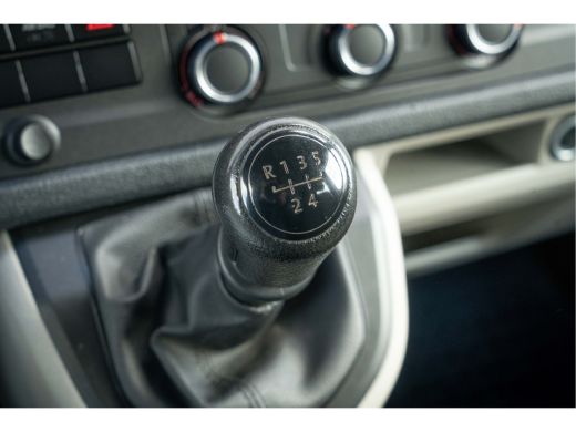 Volkswagen Transporter 2.0 TDI L2H1 Pick-up DC Comfortline |Trekhaak | Airco | Sidebars ActivLease financial lease