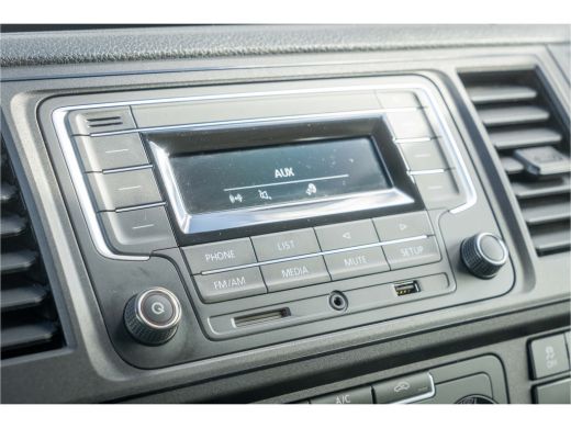 Volkswagen Transporter 2.0 TDI L2H1 Pick-up DC Comfortline |Trekhaak | Airco | Sidebars ActivLease financial lease