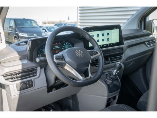 Volkswagen Transporter T7 | 2024 | 2.0 TDI L1H1 28 Life | *BPM Vrij ActivLease financial lease