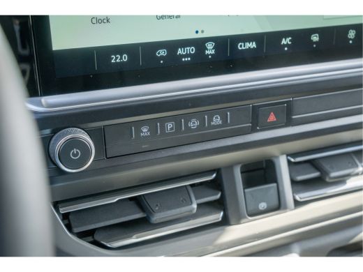 Volkswagen Transporter T7 | 2024 | 2.0 TDI L1H1 28 Life | *BPM Vrij ActivLease financial lease