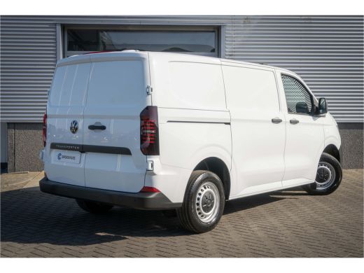 Volkswagen Transporter T7 | 2024 | 2.0 TDI L1H1 28 Life | *BPM Vrij ActivLease financial lease