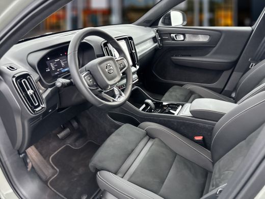 Volvo  C40 Single Motor Extended Range Ultimate 82 kWh | 20" | Allseason | Microtech Nubuck bekleding | Geti... ActivLease financial lease