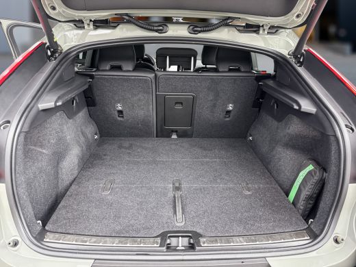 Volvo  C40 Single Motor Extended Range Ultimate 82 kWh | 20" | Allseason | Microtech Nubuck bekleding | Geti... ActivLease financial lease
