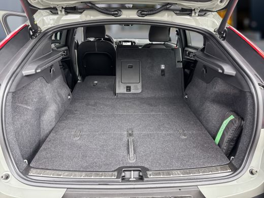 Volvo  C40 Single Motor Extended Range Ultimate 82 kWh | 20" | Allseason | Microtech Nubuck bekleding | Geti... ActivLease financial lease