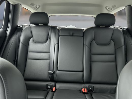 Volvo  V60 T6 Recharge AWD Plus Bright | 19" | Trekhaak | Elektrisch verst. stoelen | Adaptieve cruise | BLI... ActivLease financial lease