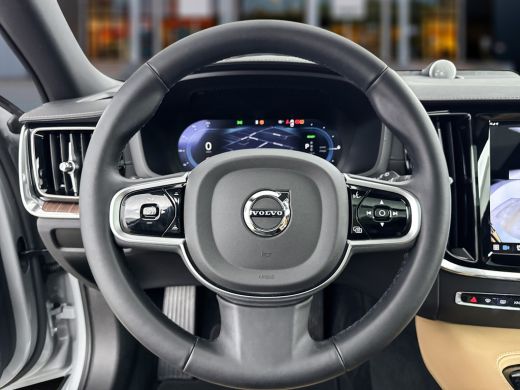 Volvo  V60 T6 Recharge AWD Ultra Dark | 19" | Bowers & Wilkins | Nappa leder | Massage stoelen | 360 Camera ... ActivLease financial lease