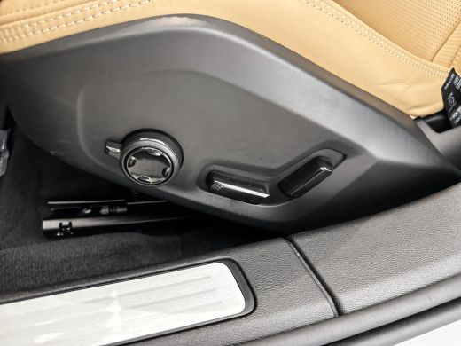 Volvo  V60 T6 Recharge AWD Ultra Dark | 19" | Bowers & Wilkins | Nappa leder | Massage stoelen | 360 Camera ... ActivLease financial lease