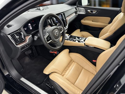 Volvo  V60 T8 Recharge AWD Ultra Dark | 19" | Nappa leder | Massagestoelen | Bowers & Wilkins | 360 Camera |... ActivLease financial lease
