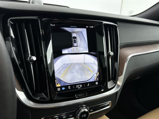 Volvo  V60 T8 Recharge AWD Ultra Dark | 19" | Nappa leder | Massagestoelen | Bowers & Wilkins | 360 Camera |... ActivLease financial lease