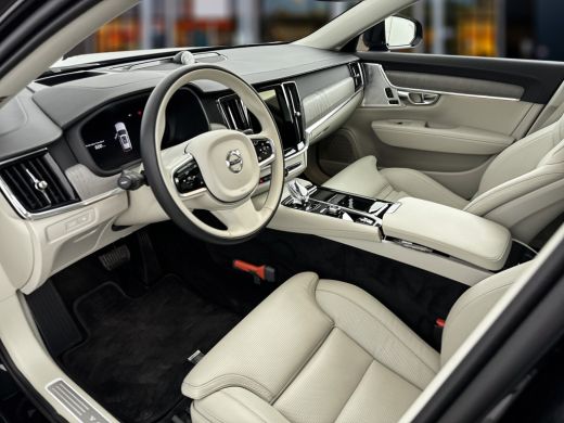 Volvo  V90 T6 Recharge AWD Ultra Dark | 20" | Luchtvering | Bowers & Wilkins | Trekhaak | 360 Camera | Getin... ActivLease financial lease