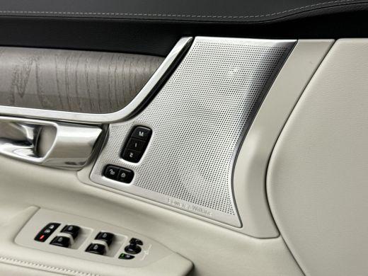 Volvo  V90 T6 Recharge AWD Ultra Dark | 20" | Luchtvering | Bowers & Wilkins | Trekhaak | 360 Camera | Getin... ActivLease financial lease