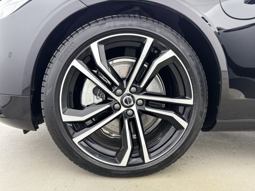 Volvo  V90 T6 Recharge AWD Ultra Dark | 20" | Luchtvering | Bowers & Wilkins | Trekhaak | 360 Camera | Getin... ActivLease financial lease