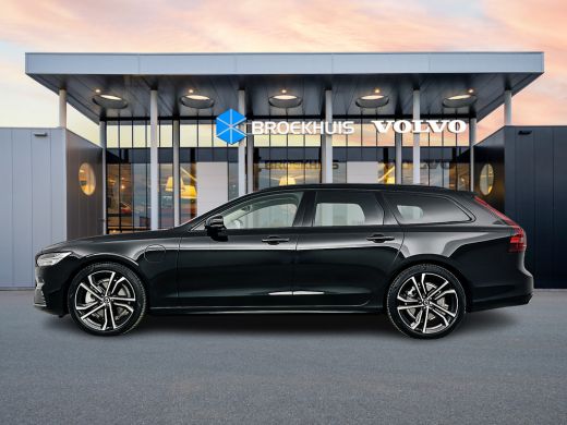 Volvo  V90 T6 Recharge AWD Ultra Dark | 20" | Luchtvering | Bowers & Wilkins | Trekhaak | 360 Camera | Getin... ActivLease financial lease