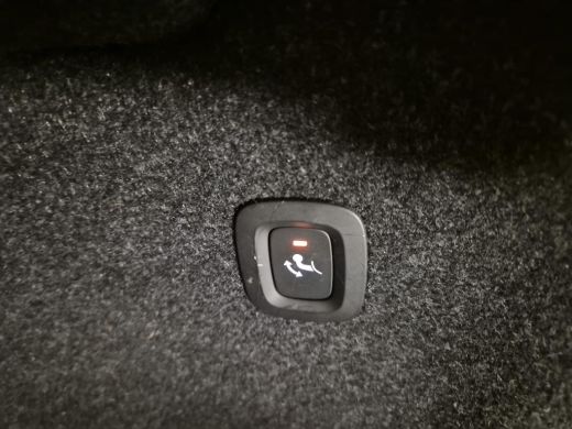 Volvo  XC40 Volvo T3 Business Pro | 360Cam | VolvoSelekt! | Intellisafe | Trekhaak ActivLease financial lease