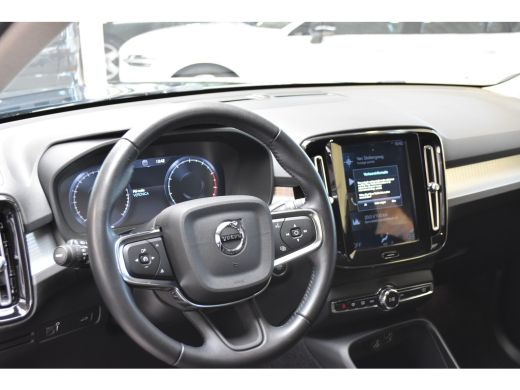 Volvo  XC40 Volvo T3 Business Pro | 360Cam | VolvoSelekt! | Intellisafe | Trekhaak ActivLease financial lease