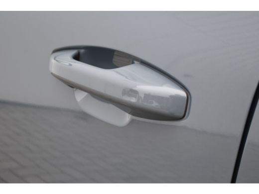 Volvo  XC40 Volvo T4 Recharge R-Design | Intellisafe | LageKM! | ThunderGrey | VolvoSelekt! ActivLease financial lease