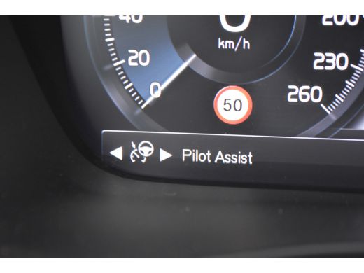 Volvo  XC40 Volvo T4 Recharge R-Design | Intellisafe | LageKM! | ThunderGrey | VolvoSelekt! ActivLease financial lease