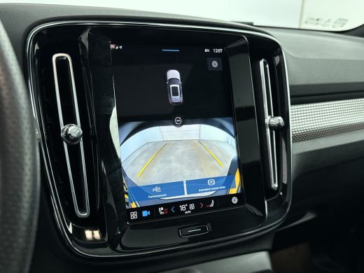 Volvo  XC40 Recharge P8 78KWh AWD R-Design | 20" | Panoramadak | Elektrisch verst. stoelen | 360 Camera | Har... ActivLease financial lease