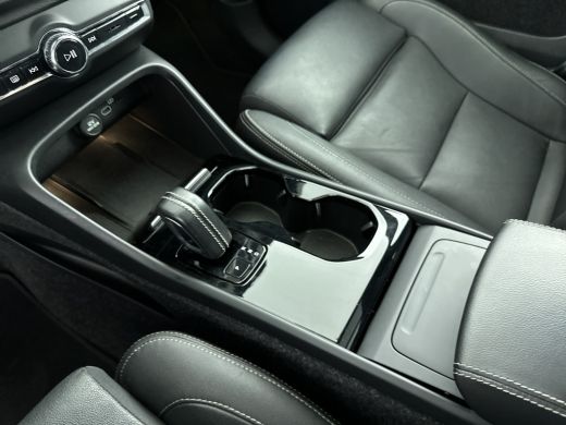 Volvo  XC40 Recharge P8 78KWh AWD R-Design | 20" | Panoramadak | Elektrisch verst. stoelen | 360 Camera | Har... ActivLease financial lease